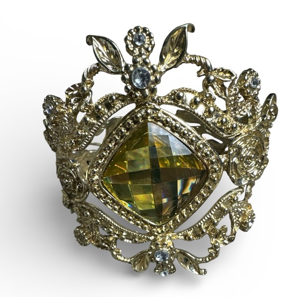 Elegant Gold and Yellow Jewelry Set - Picture 5 of 5